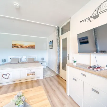 - Haus O, App 0o0211 Lejlighed *